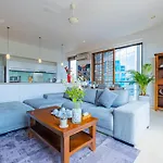 Avalon Suite District 1