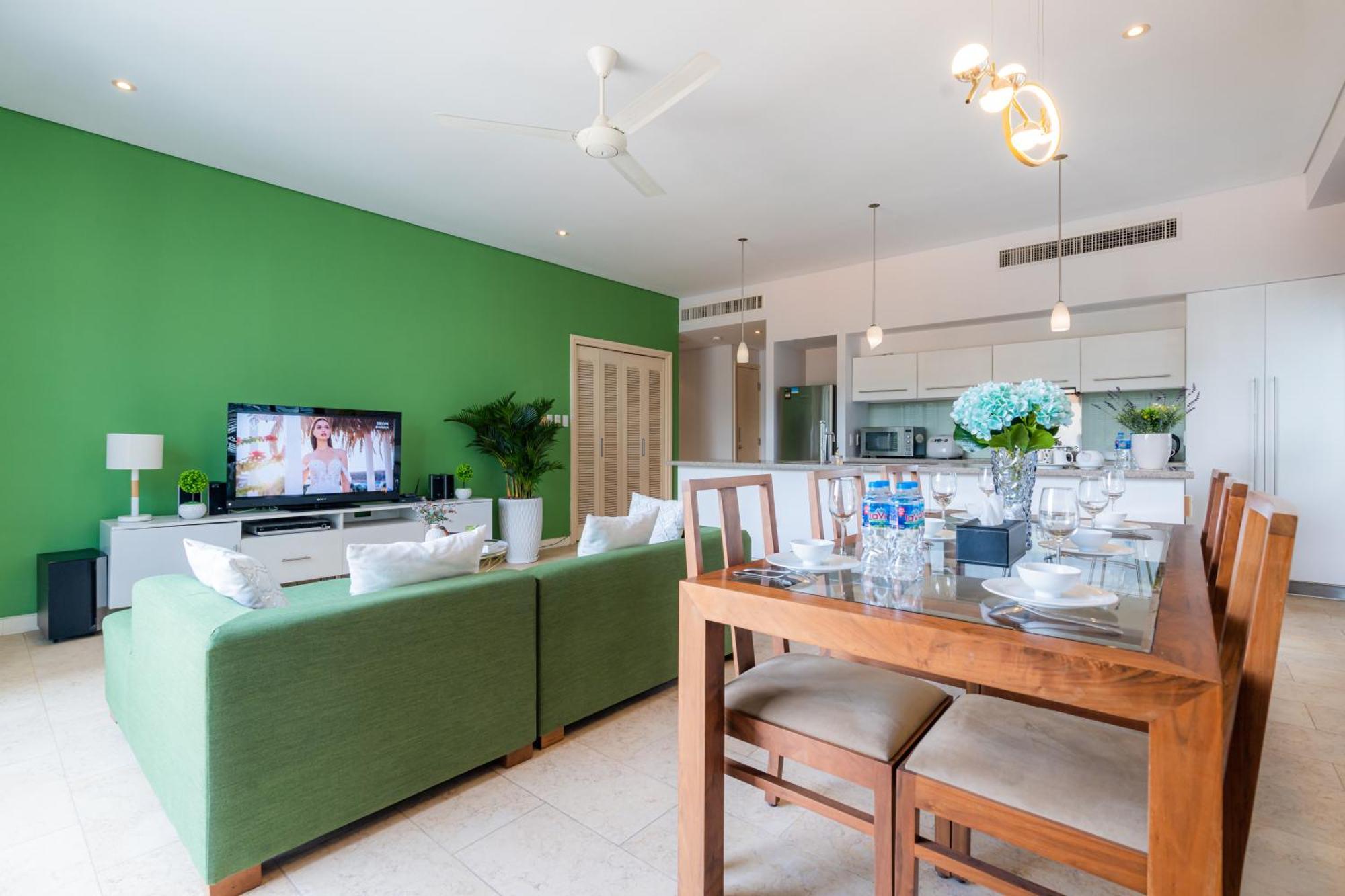 Avalon District 1 Apartment