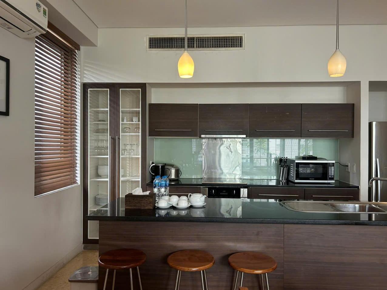 Avalon District 1 Apartment